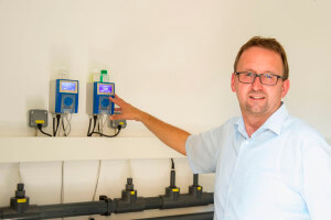 Automatische Wasseraufbereitung erklärt von Herrn Holzfuß